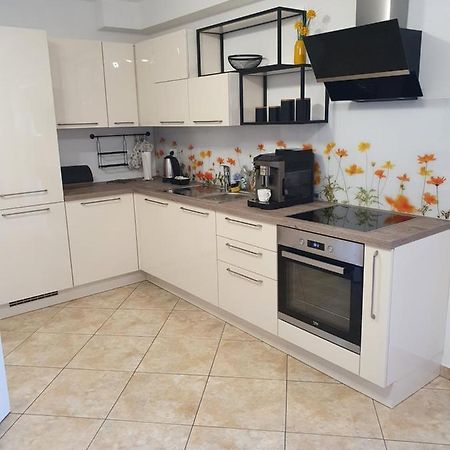 Apartma Maja, Mateja Koper Bagian luar foto