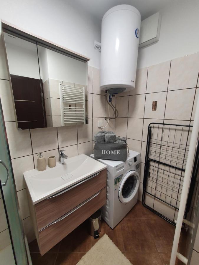 Apartma Maja, Mateja Koper Bagian luar foto